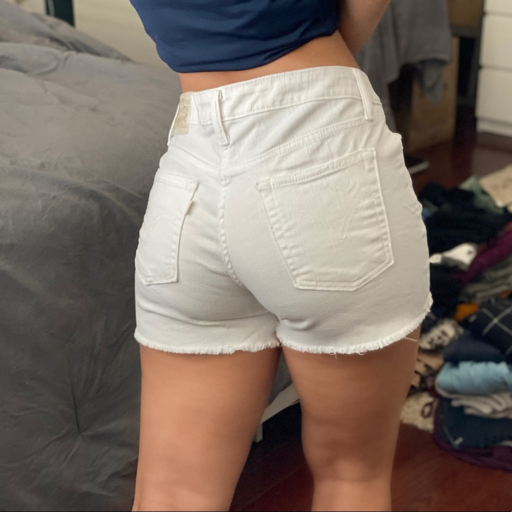 Levi’s white denim shorts
